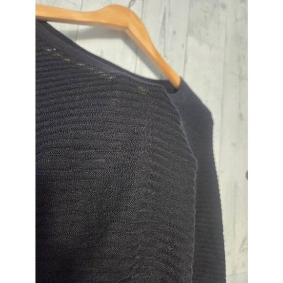 Subtle Luxury Aubrey Faux Wrap Sweater Dress Black Sz. M/L - Picture 8 of 8